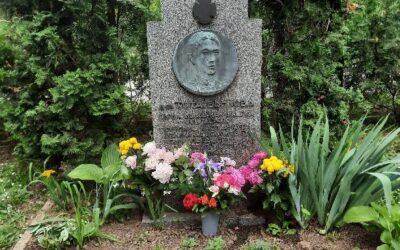 Дамите от Дружеството отдадоха заслужената почит към д-р Тота Венкова