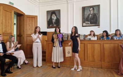 ДРУЖЕСТВО „МАЙЧИНА ГРИЖА“ ВРЪЧИ НАГРАДИ НА 7 ЗРЕЛОСТНИЦИ